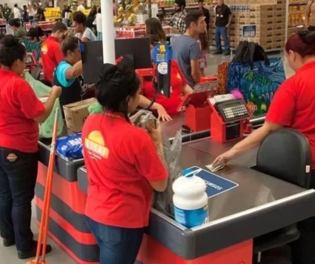 Operador(a) de Caixa Cafeteria e Padaria Assaí Atacadista